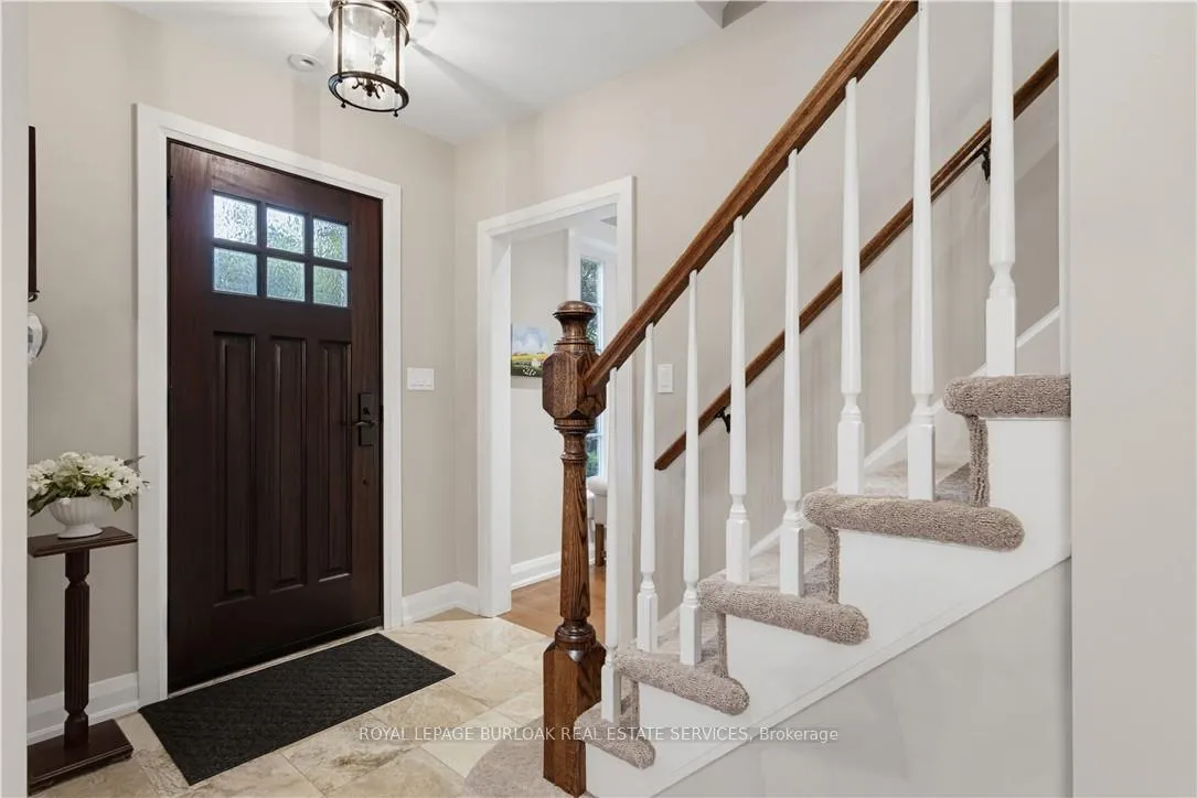 Photo 4 of 339 Smith Avenue, Burlington, Brant — HOMEH
