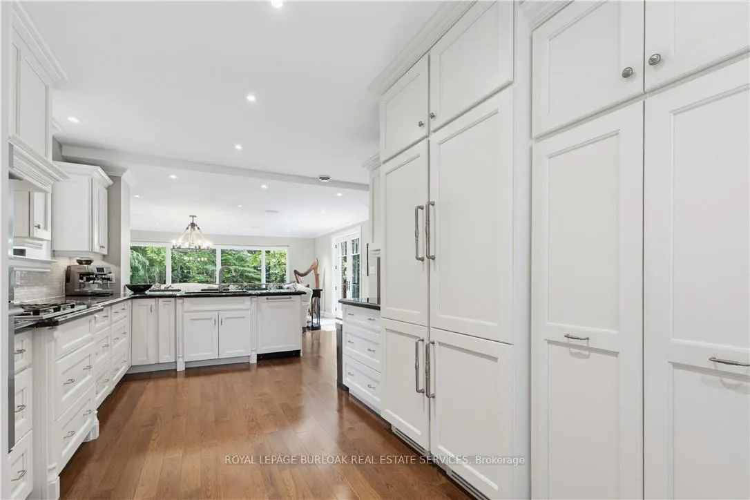 Photo 5 of 339 Smith Avenue, Burlington, Brant — HOMEH