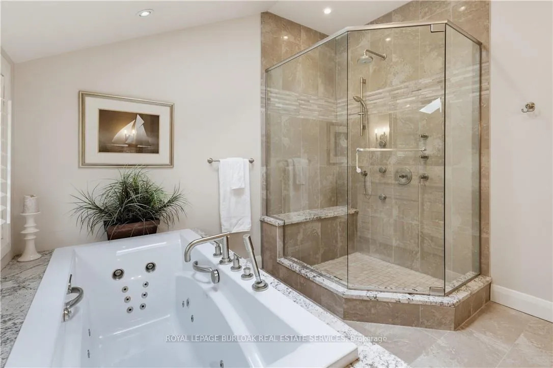 Photo 15 of 339 Smith Avenue, Burlington, Brant — HOMEH
