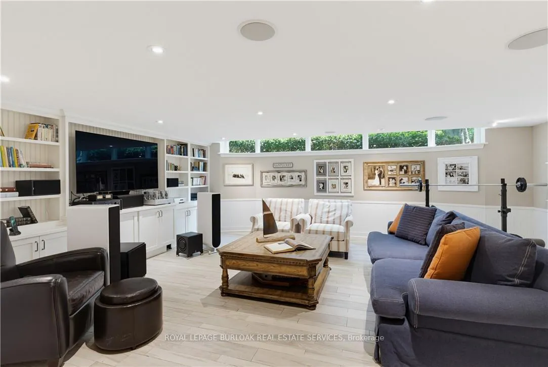Photo 23 of 339 Smith Avenue, Burlington, Brant — HOMEH