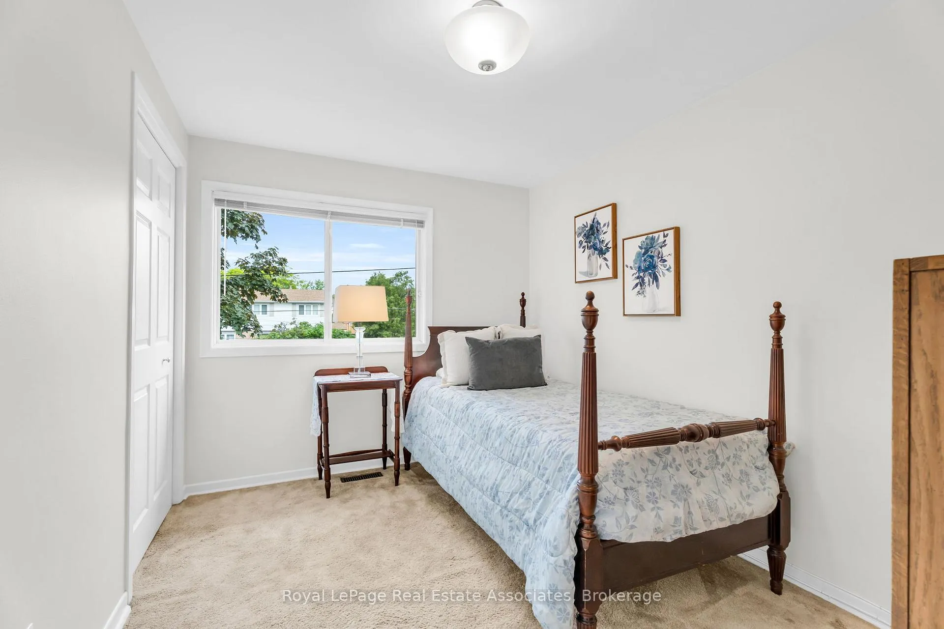 Photo 28 of 182 Rexway Drive, Halton Hills, Georgetown — HOMEH