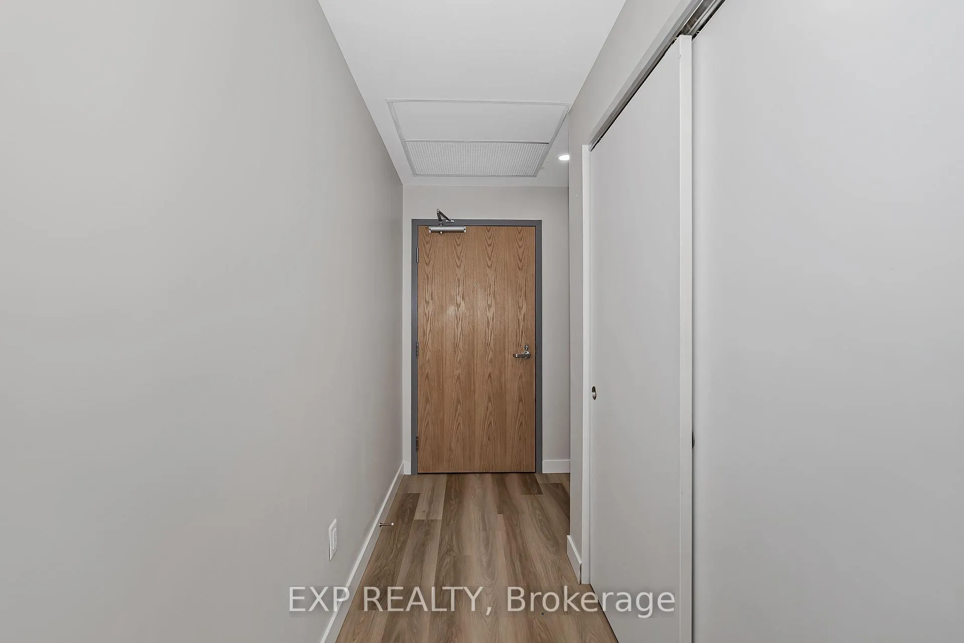 Photo 3 of Unit 203, 211 Armstrong Street, Ottawa, Hintonburg — HOMEH