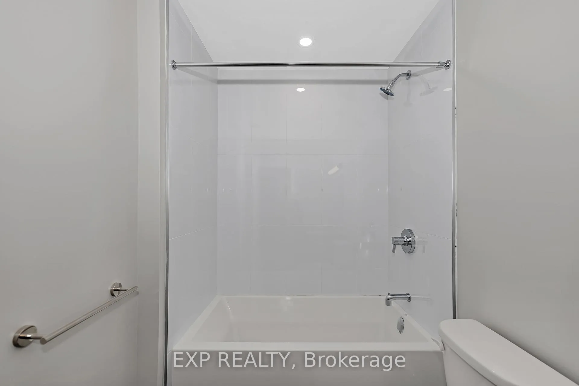 Photo 12 of Unit 203, 211 Armstrong Street, Ottawa, Hintonburg — HOMEH