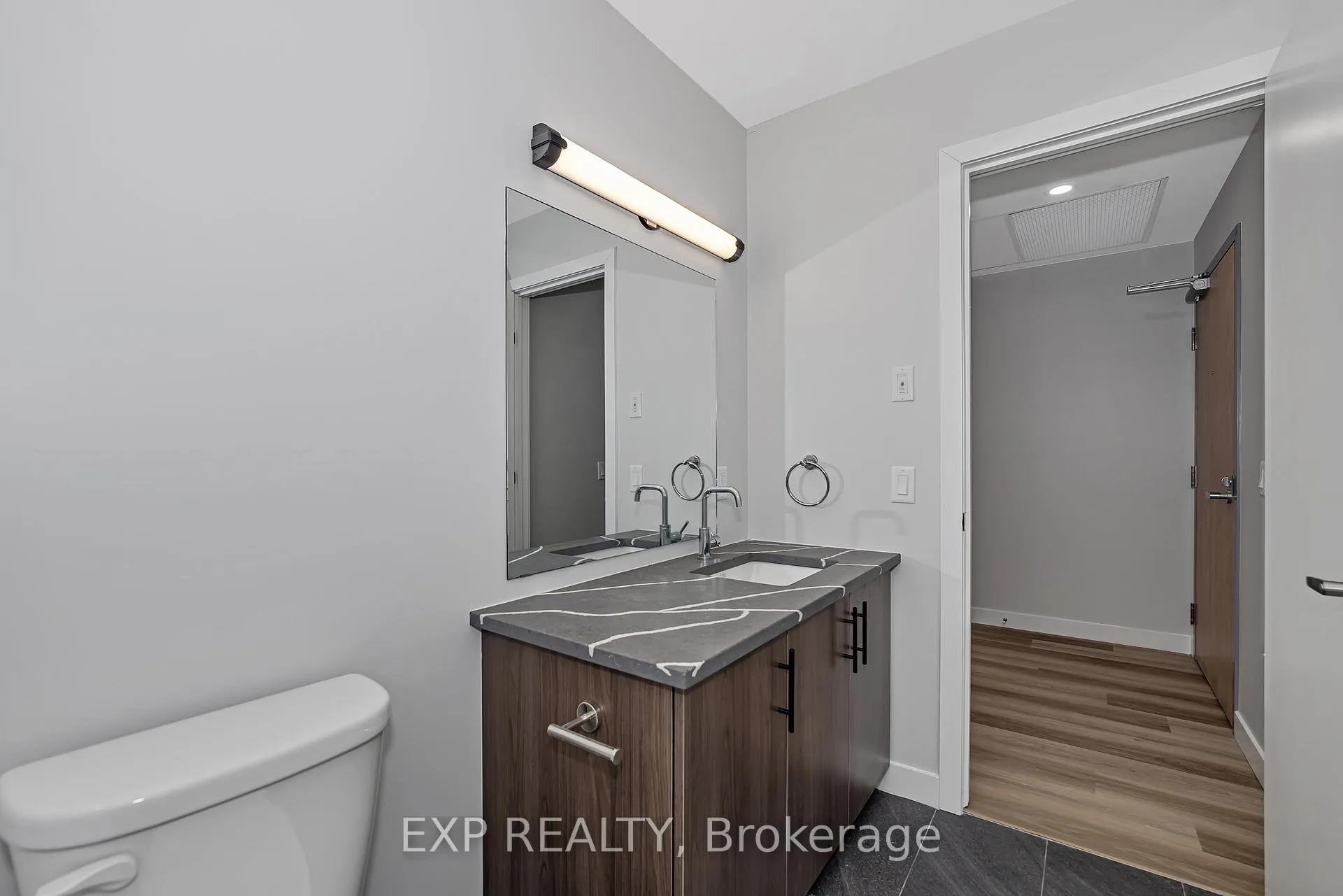 Photo 13 of Unit 203, 211 Armstrong Street, Ottawa, Hintonburg — HOMEH
