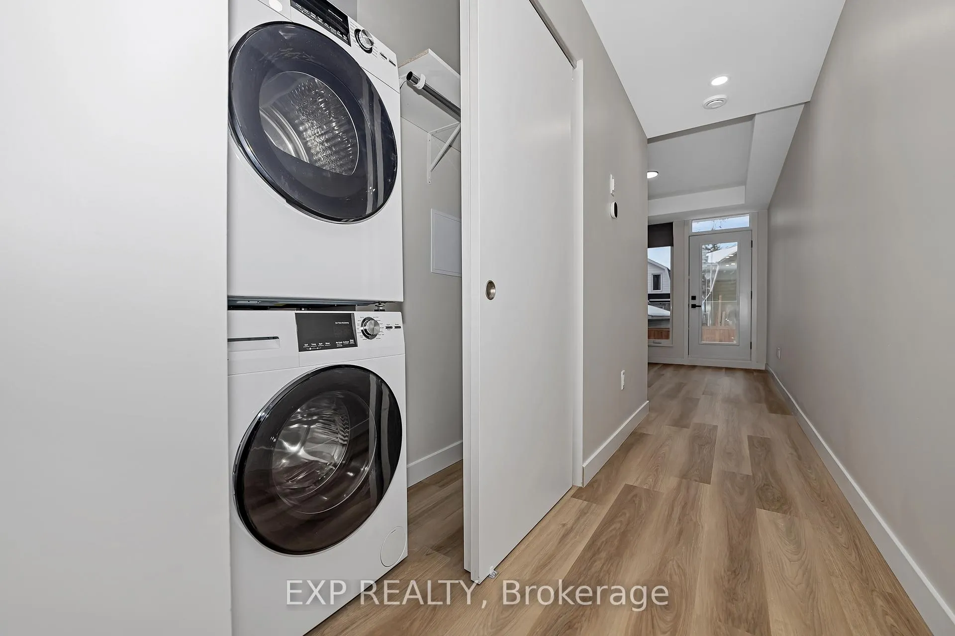 Photo 14 of Unit 203, 211 Armstrong Street, Ottawa, Hintonburg — HOMEH