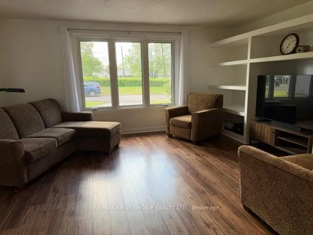 Photo 3 of 177 Windemere Avenue N, Thunder Bay, College Heights — HOMEH