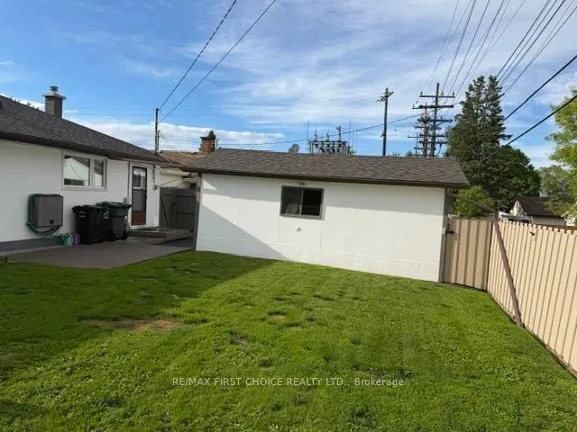 Photo 15 of 177 Windemere Avenue N, Thunder Bay, College Heights — HOMEH