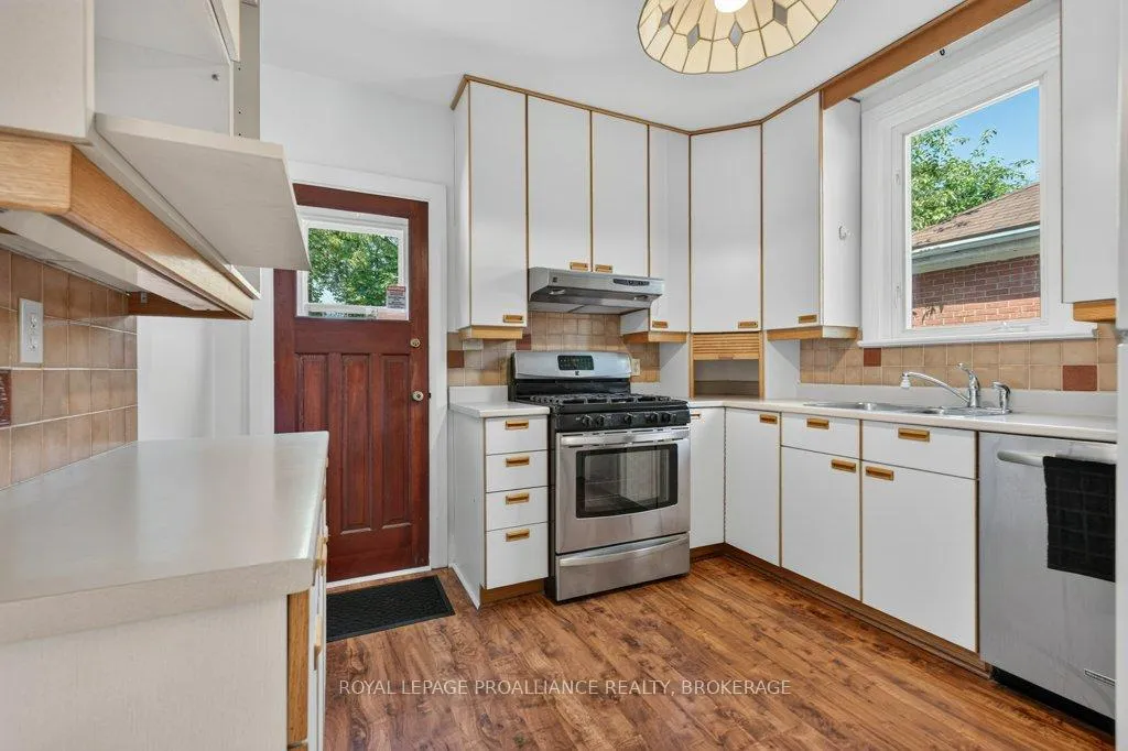 Photo 14 of 53 Dundas Street, Kingston, Central City East — HOMEH