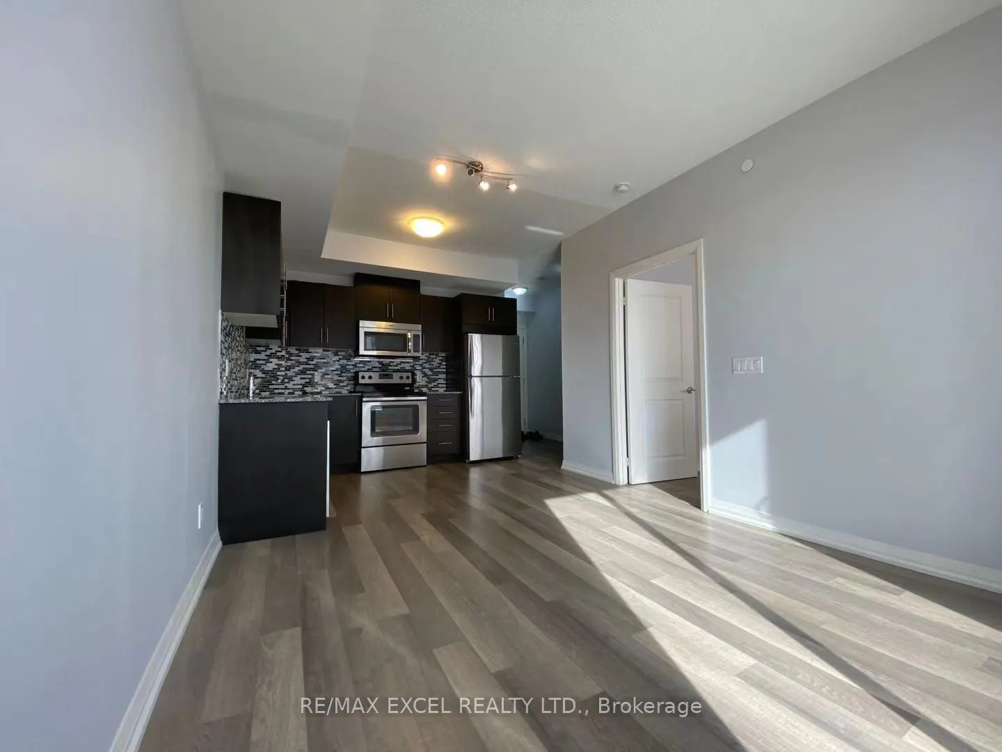 Photo 10 of Unit 903, 9506 Markham Road, Markham, Wismer — HOMEH