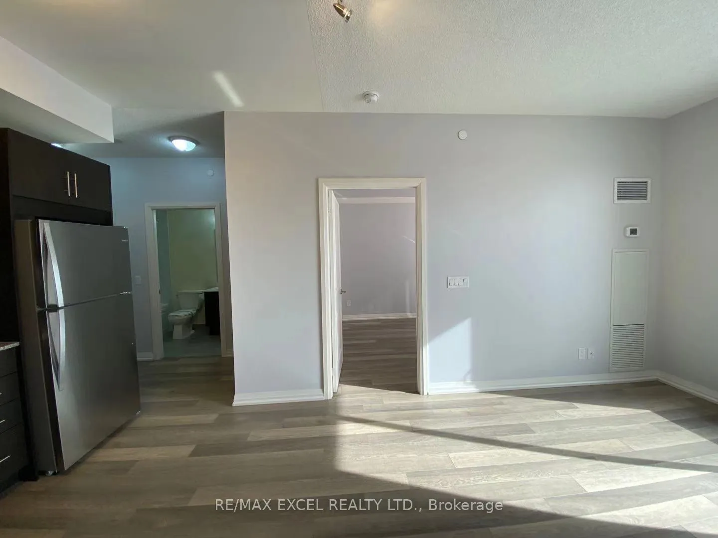Photo 11 of Unit 903, 9506 Markham Road, Markham, Wismer — HOMEH