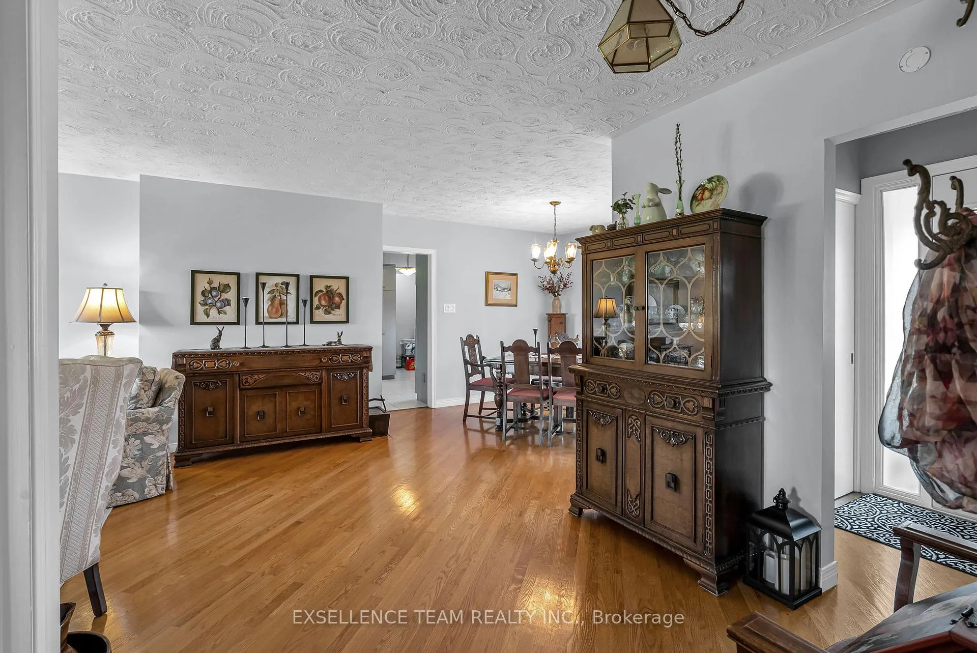 Photo 6 of 7 Hillview Circle, Champlain, Vankleek Hill — HOMEH
