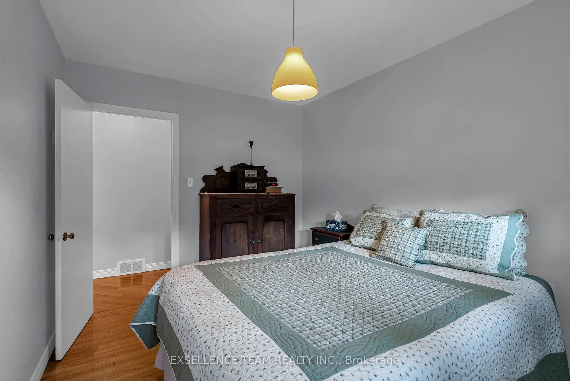 Photo 15 of 7 Hillview Circle, Champlain, Vankleek Hill — HOMEH