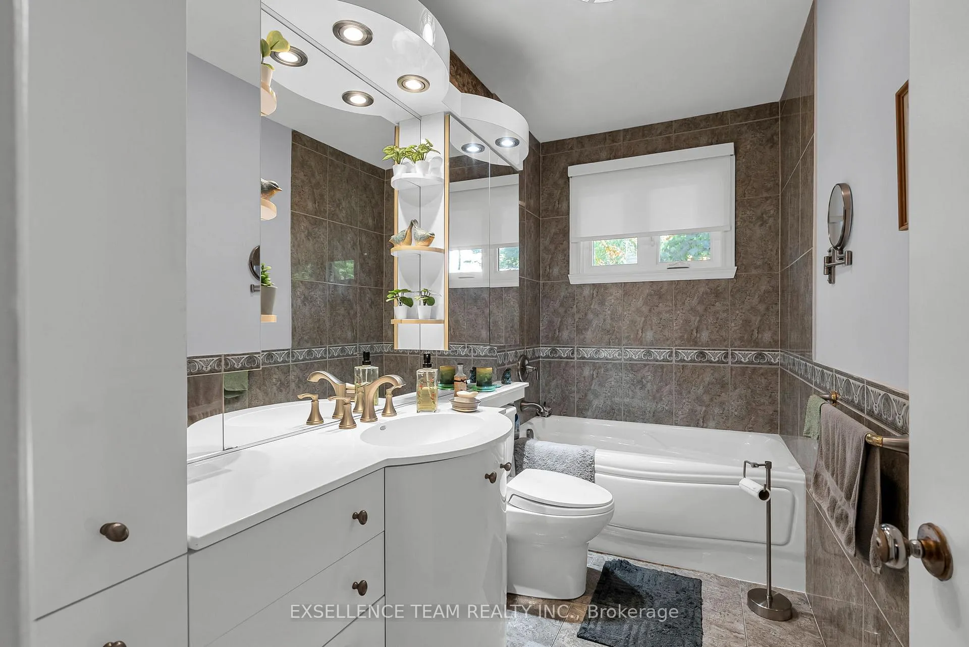 Photo 20 of 7 Hillview Circle, Champlain, Vankleek Hill — HOMEH