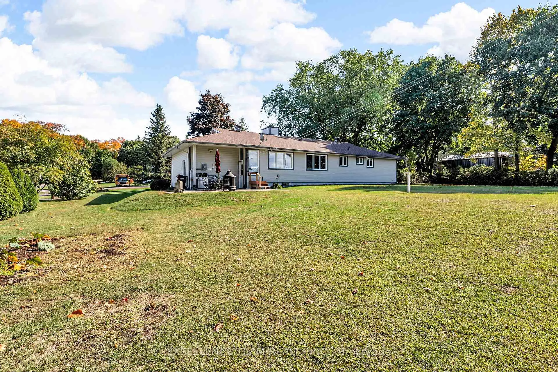 Photo 39 of 7 Hillview Circle, Champlain, Vankleek Hill — HOMEH