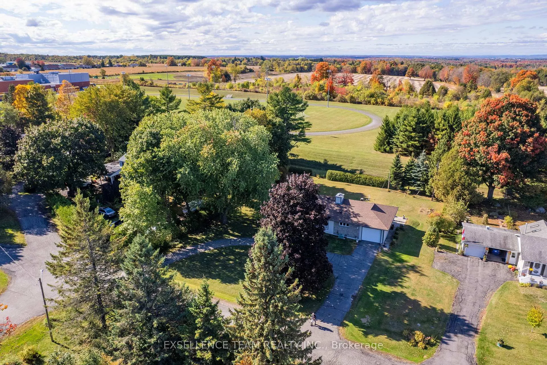 Photo 42 of 7 Hillview Circle, Champlain, Vankleek Hill — HOMEH