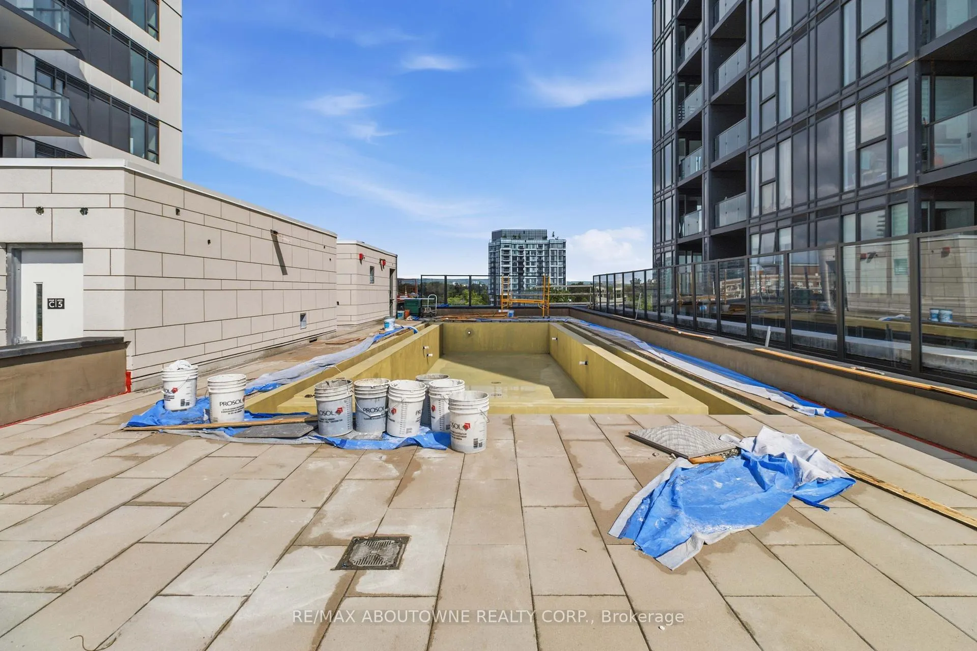 Photo 31 of Unit 2011, 2075 Lakeshore Road, Burlington, Brant — HOMEH