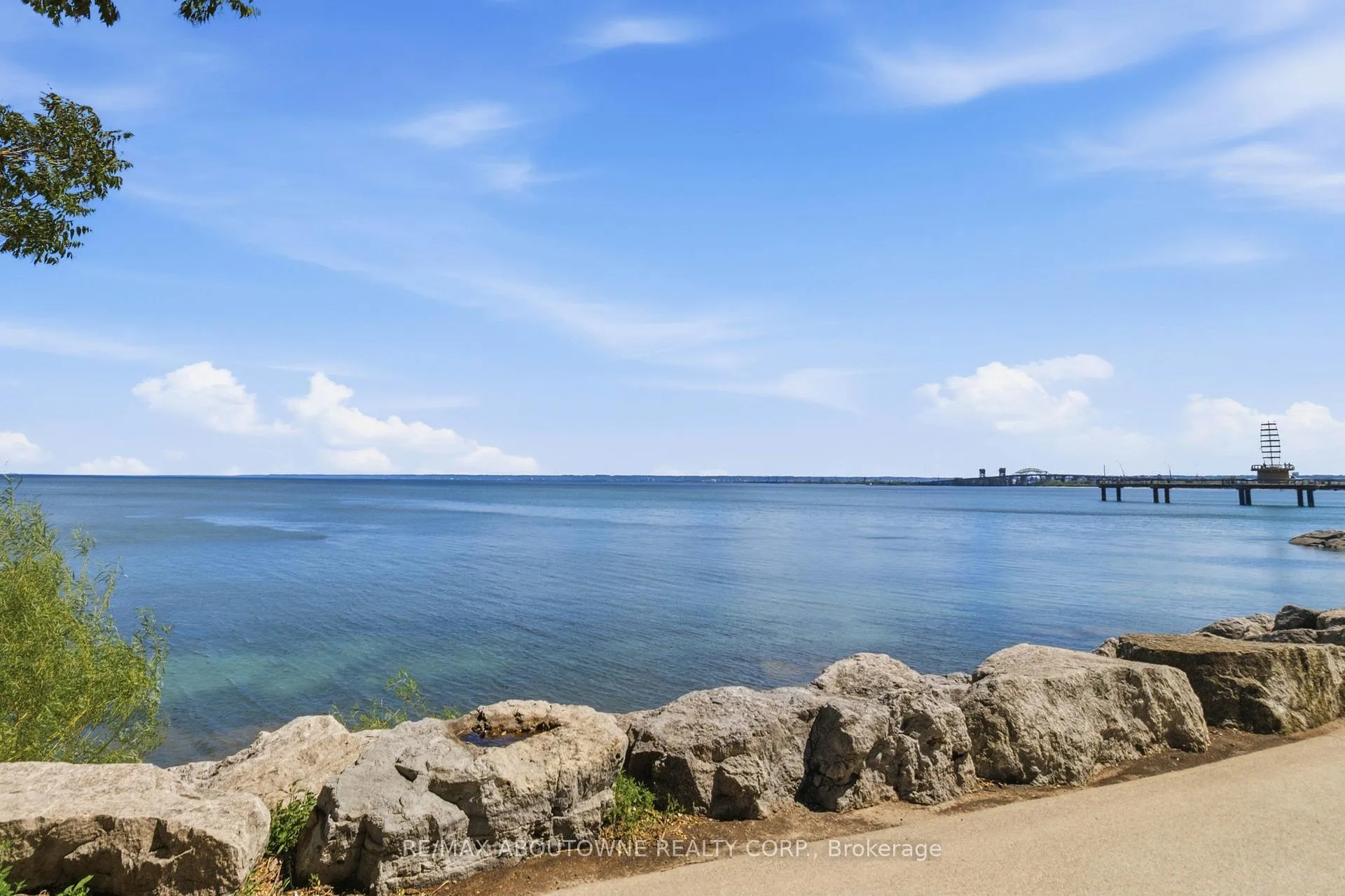 Photo 32 of Unit 2011, 2075 Lakeshore Road, Burlington, Brant — HOMEH