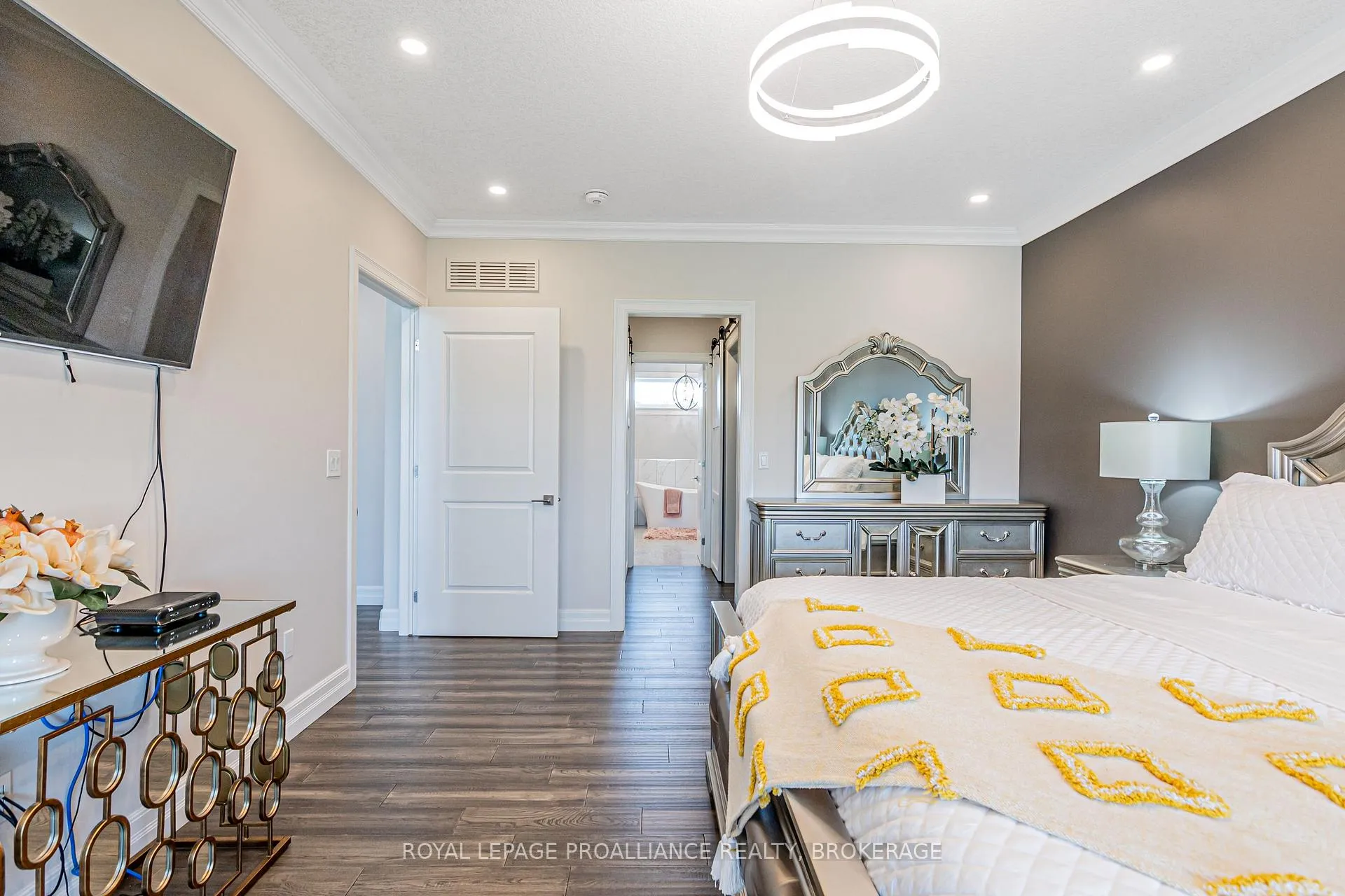Photo 17 of 78 Aragon Road, Kingston, City North of 401 — HOMEH