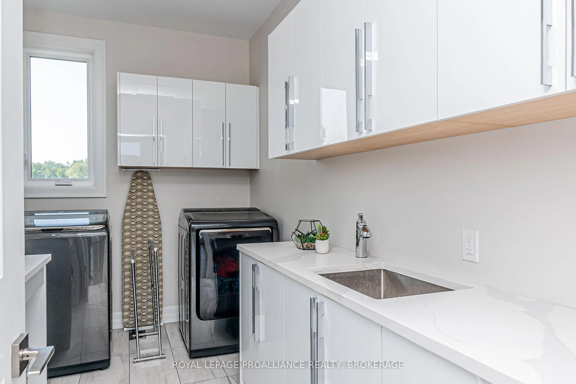 Photo 22 of 78 Aragon Road, Kingston, City North of 401 — HOMEH