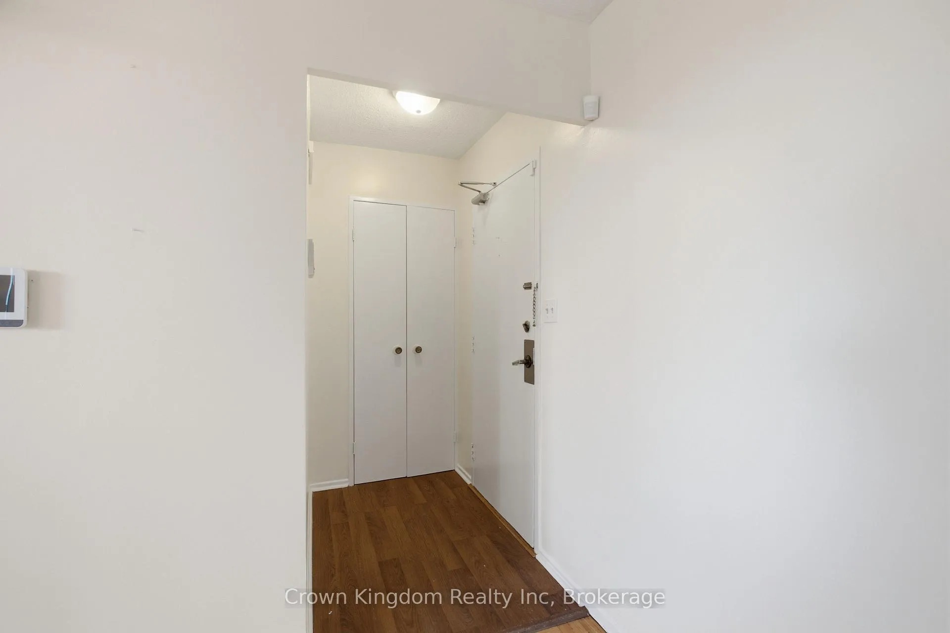 Photo 3 of Unit 1209, 20 Edgecliff Golfway, Toronto, Flemingdon Park — HOMEH