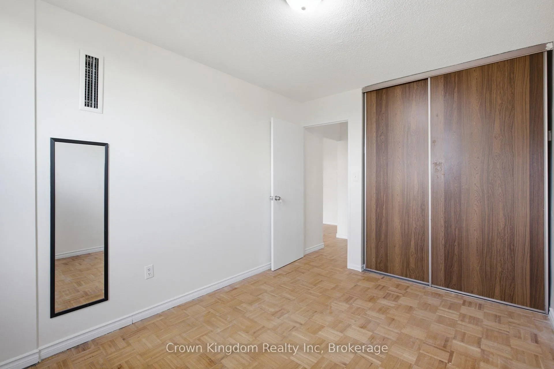 Photo 10 of Unit 1209, 20 Edgecliff Golfway, Toronto, Flemingdon Park — HOMEH
