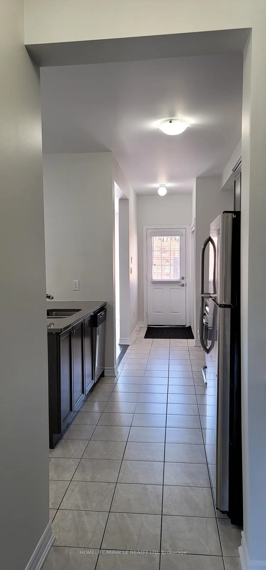 Photo 8 of 74 Hatton Court, Brampton, Credit Valley — HOMEH