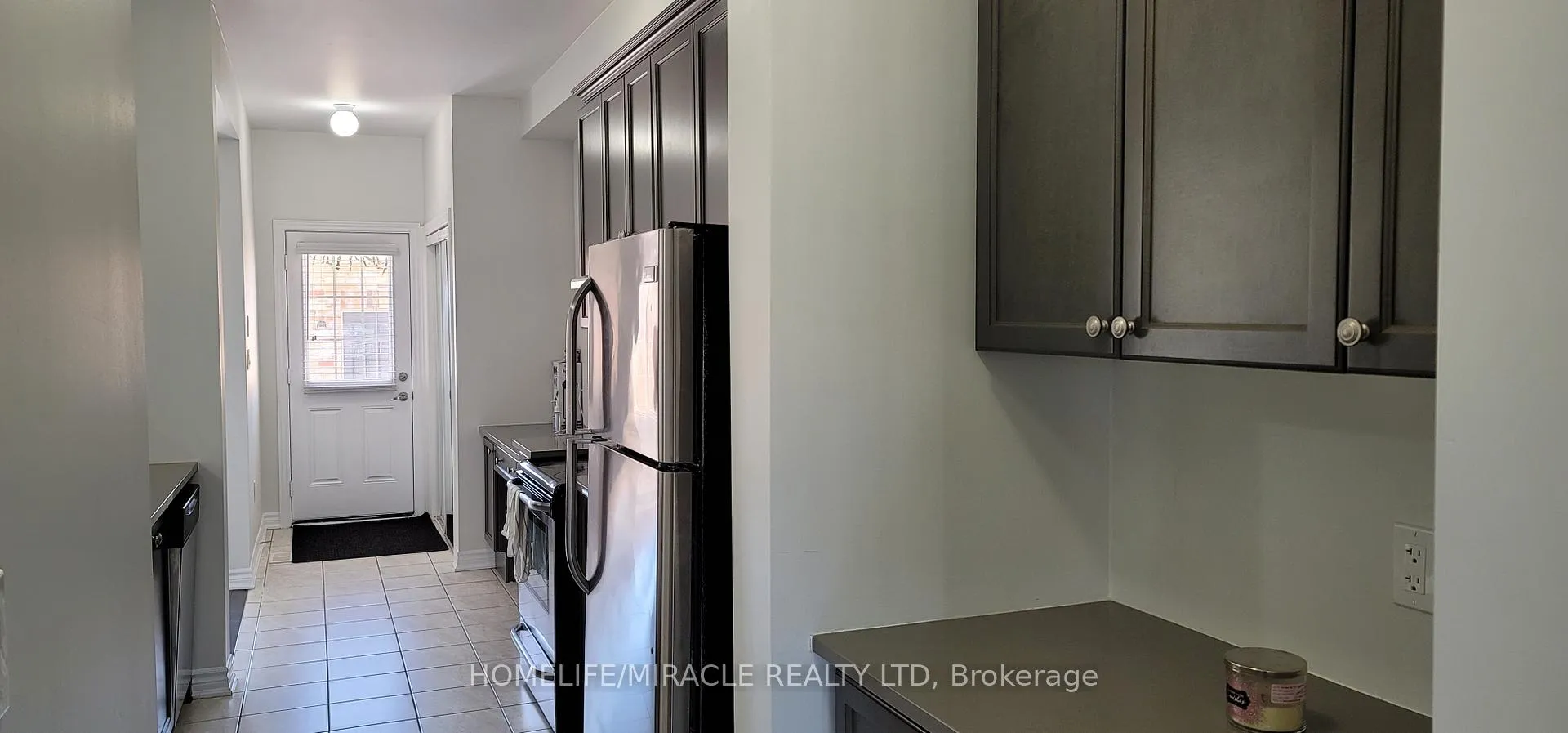 Photo 9 of 74 Hatton Court, Brampton, Credit Valley — HOMEH