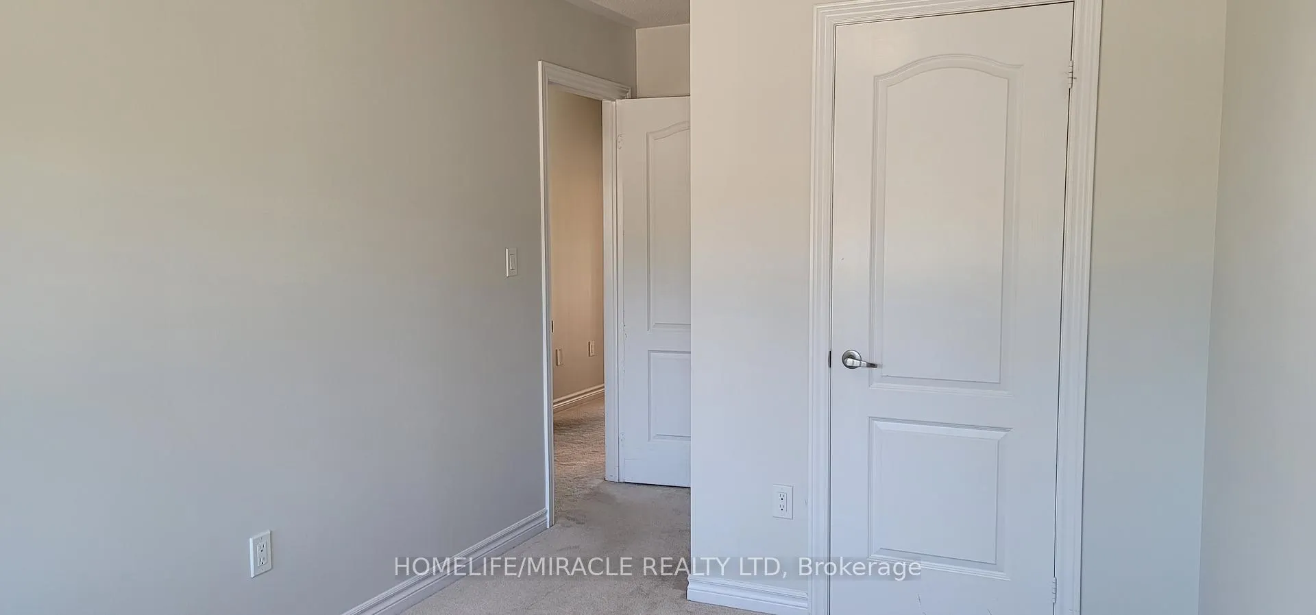 Photo 31 of 74 Hatton Court, Brampton, Credit Valley — HOMEH
