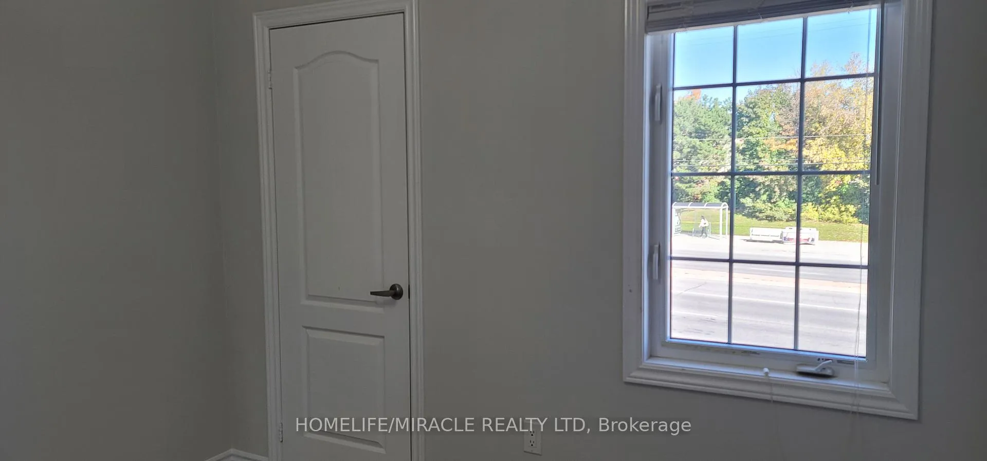 Photo 33 of 74 Hatton Court, Brampton, Credit Valley — HOMEH