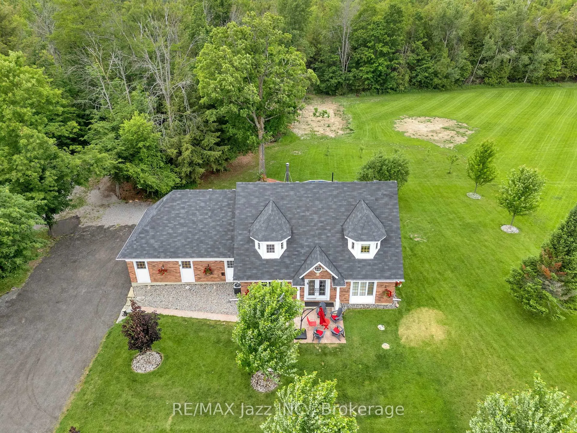 Photo 3 of 1674 Hooton Drive, Cavan Monaghan, Cavan Twp — HOMEH