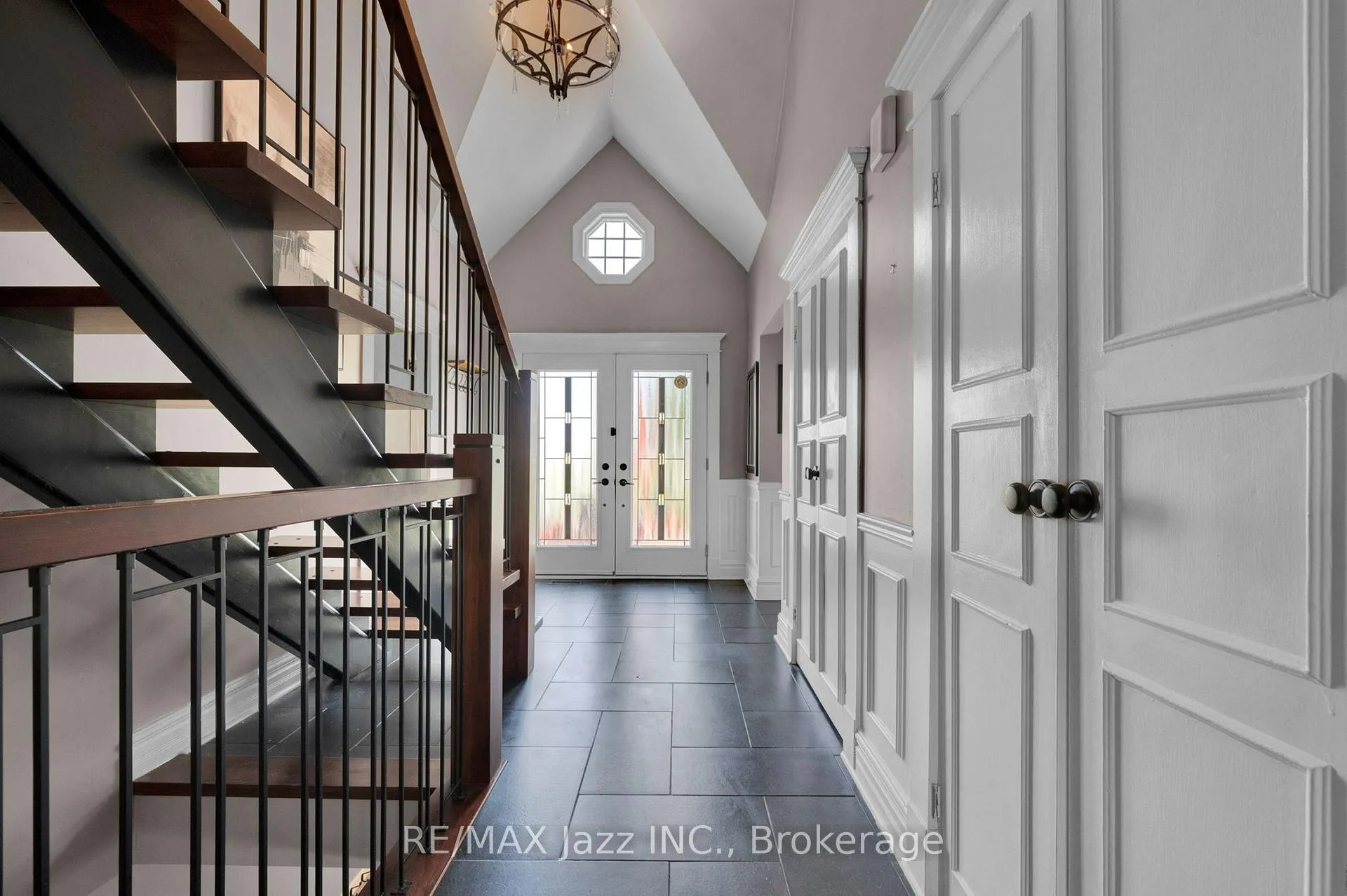 Photo 4 of 1674 Hooton Drive, Cavan Monaghan, Cavan Twp — HOMEH