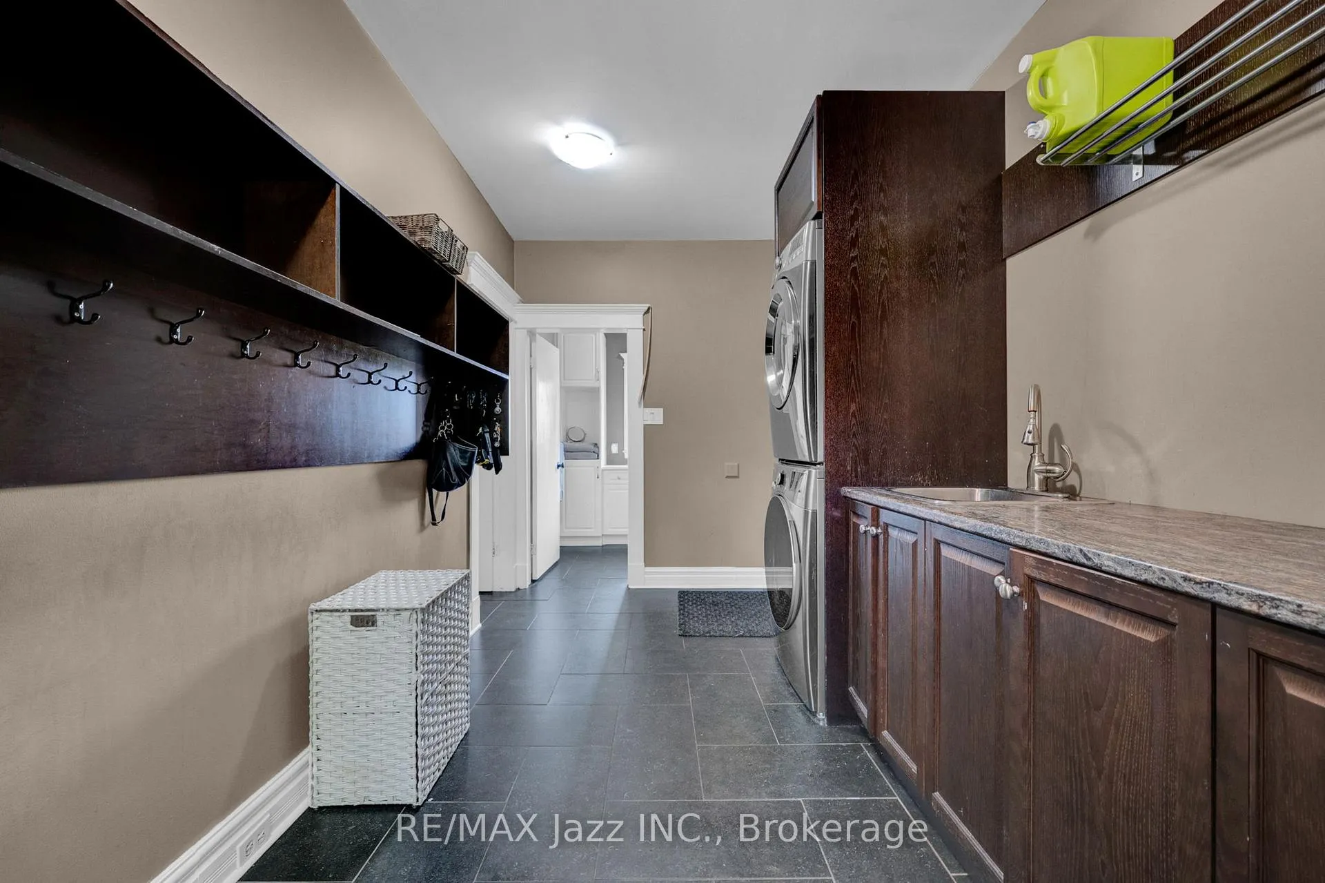 Photo 12 of 1674 Hooton Drive, Cavan Monaghan, Cavan Twp — HOMEH