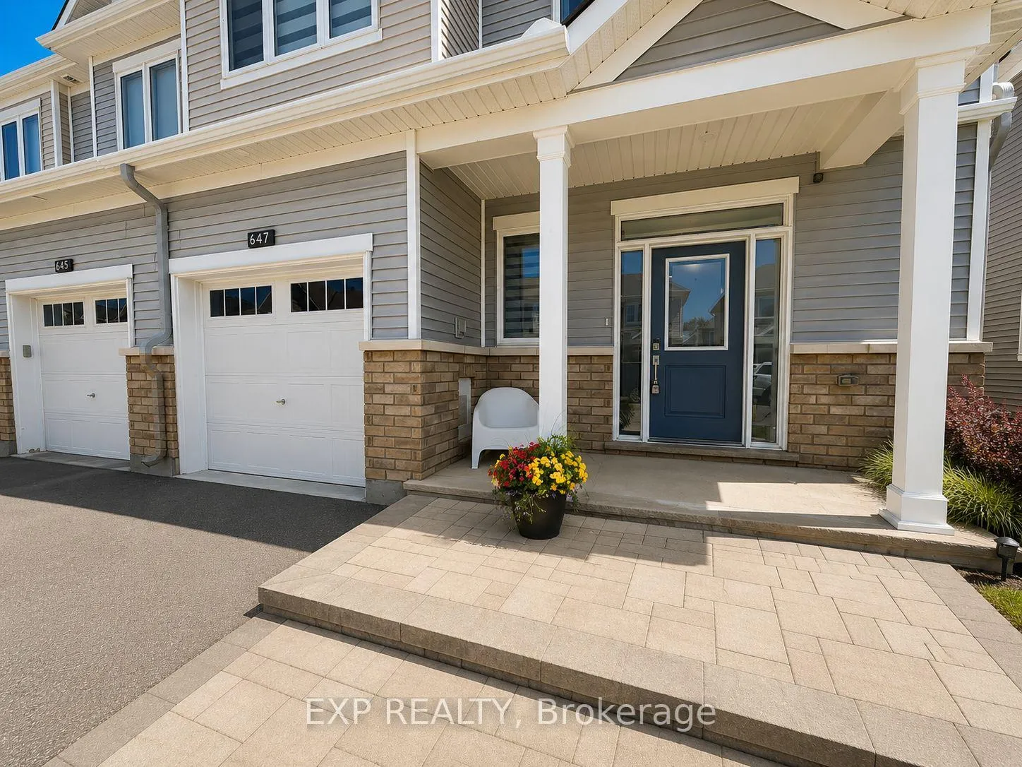 Photo 3 of 647 Crevier Walk, Ottawa, Chapel Hill South - Orleans Village — HOMEH