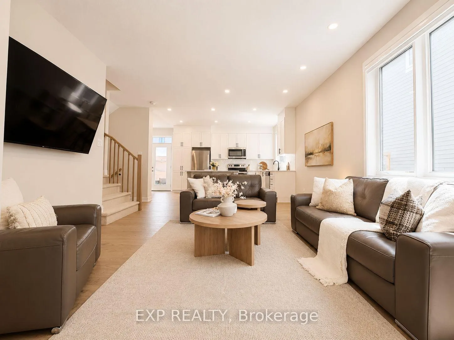 Photo 8 of 647 Crevier Walk, Ottawa, Chapel Hill South - Orleans Village — HOMEH