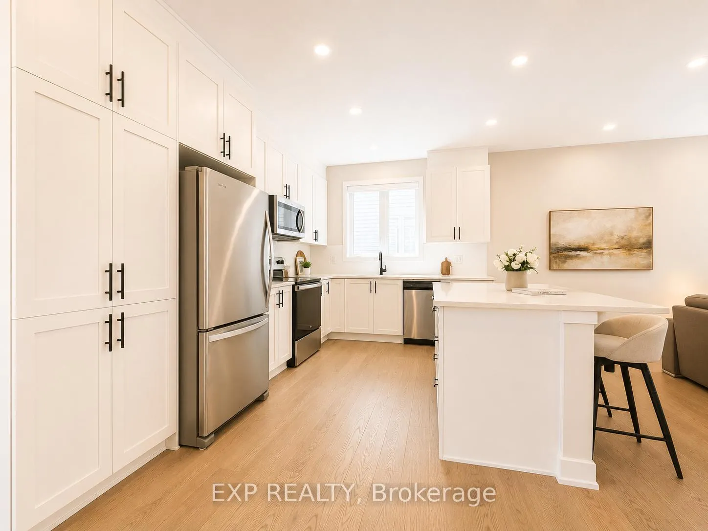 Photo 13 of 647 Crevier Walk, Ottawa, Chapel Hill South - Orleans Village — HOMEH
