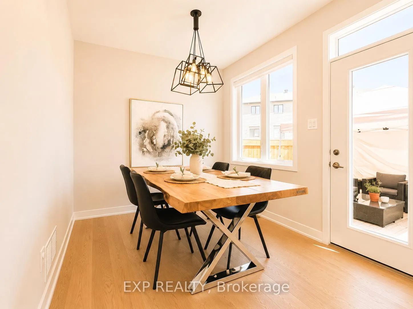 Photo 14 of 647 Crevier Walk, Ottawa, Chapel Hill South - Orleans Village — HOMEH