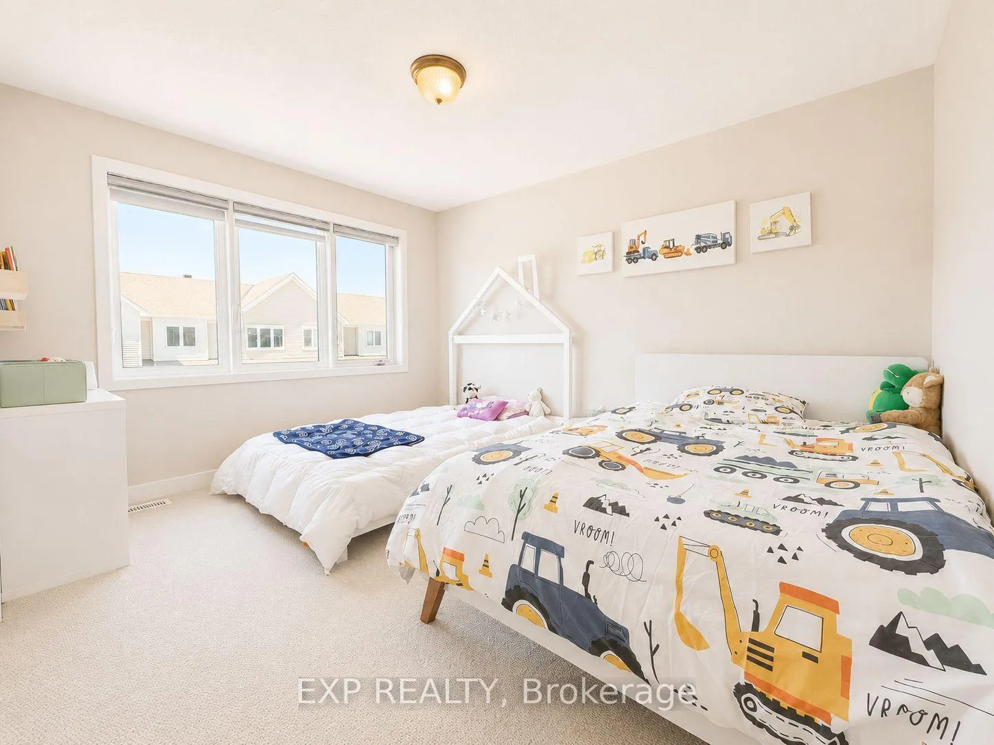 Photo 28 of 647 Crevier Walk, Ottawa, Chapel Hill South - Orleans Village — HOMEH
