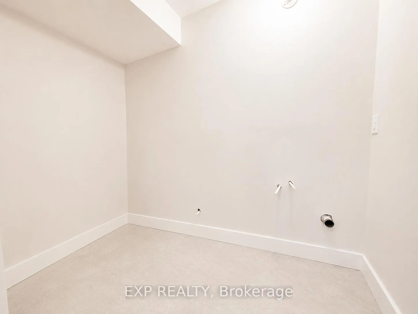 Photo 36 of 647 Crevier Walk, Ottawa, Chapel Hill South - Orleans Village — HOMEH