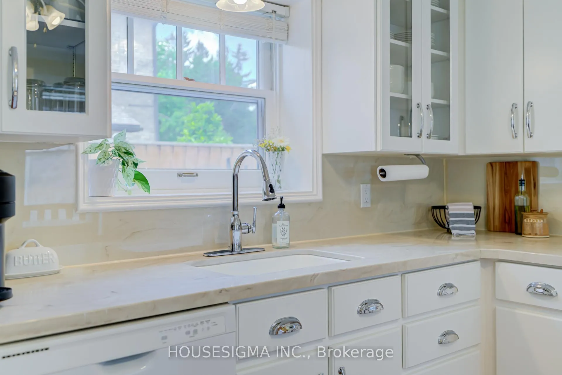 Photo 17 of 216 Second Avenue W, Shelburne — HOMEH