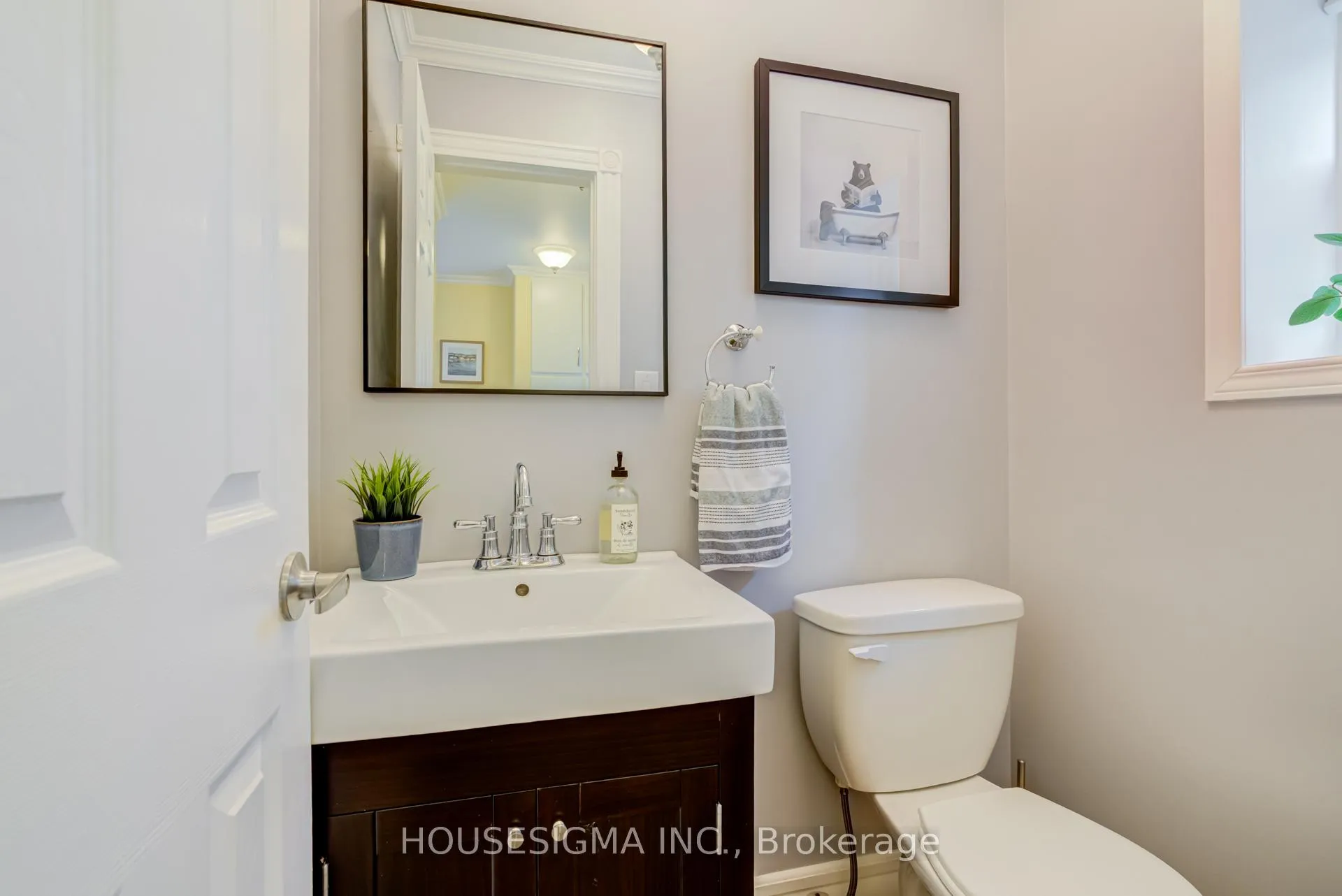 Photo 21 of 216 Second Avenue W, Shelburne — HOMEH