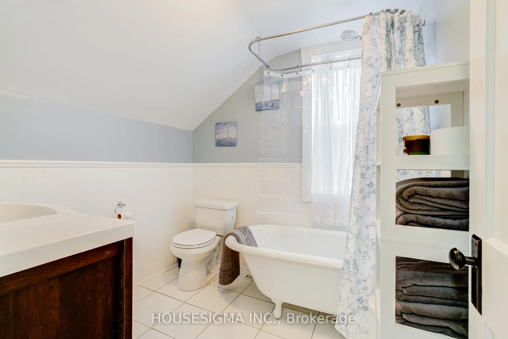 Photo 30 of 216 Second Avenue W, Shelburne — HOMEH