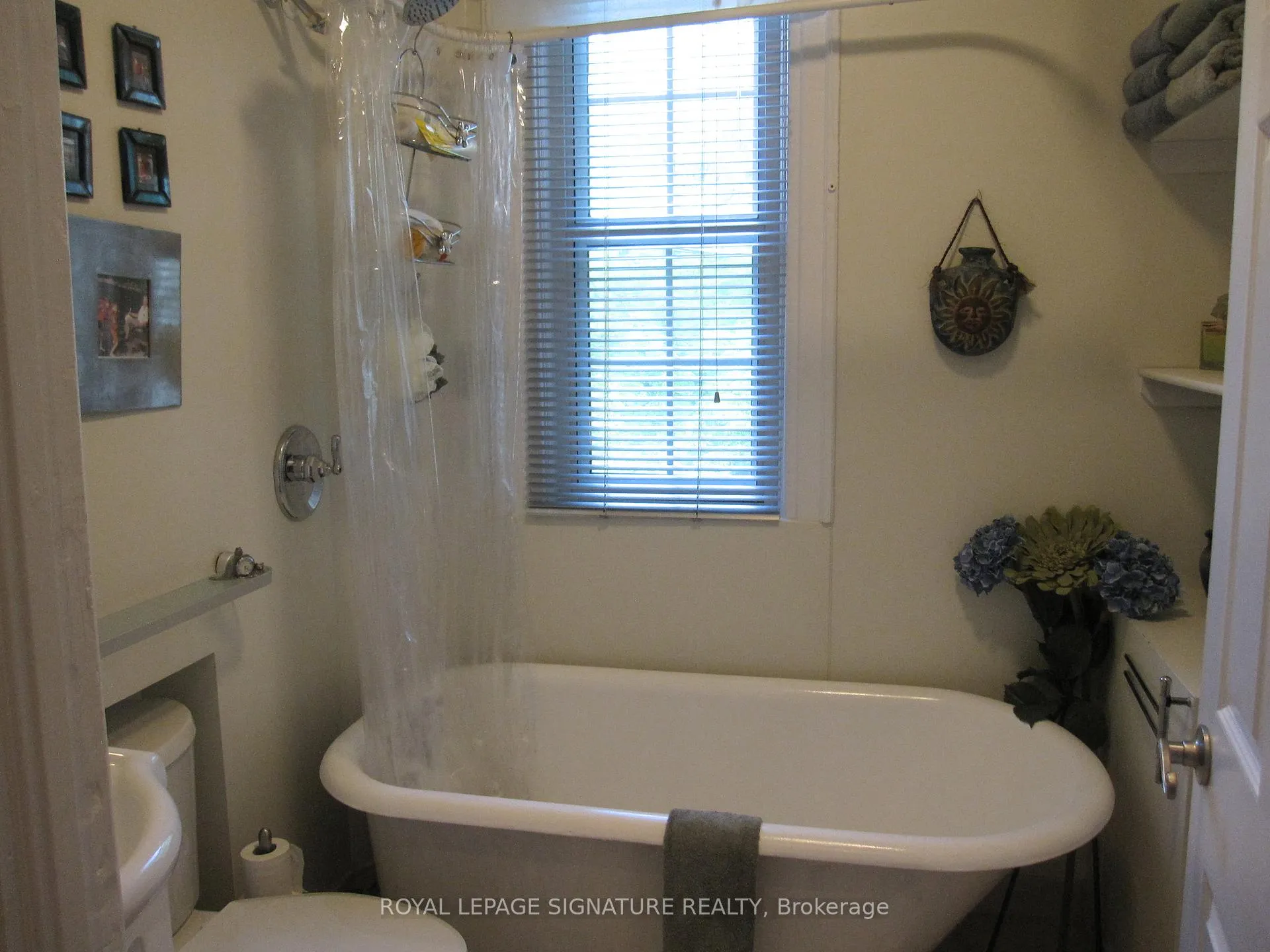 Photo 3 of Unit Main, 2 A Tiverton Avenue, Toronto, South Riverdale — HOMEH