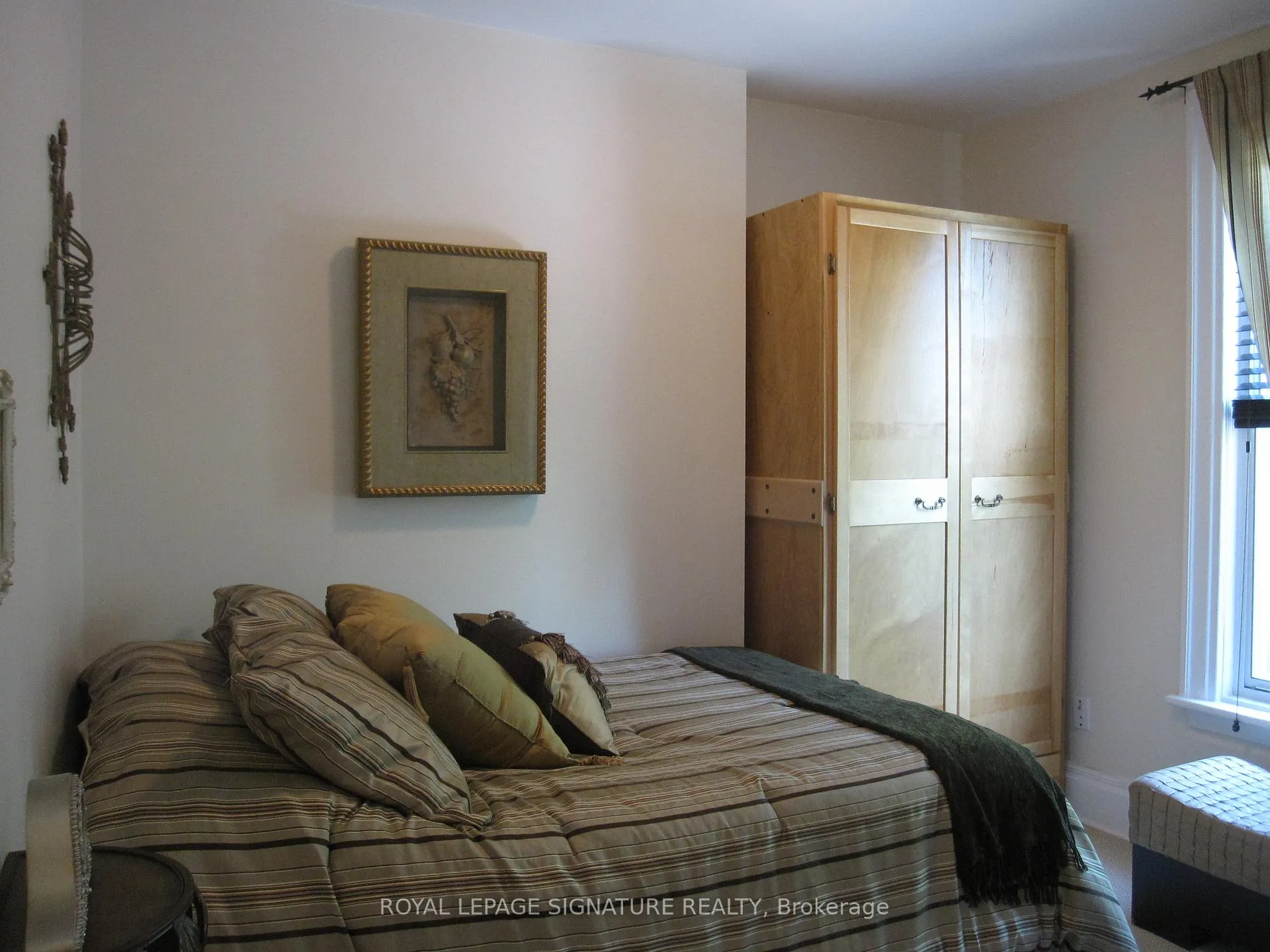 Photo 5 of Unit Main, 2 A Tiverton Avenue, Toronto, South Riverdale — HOMEH