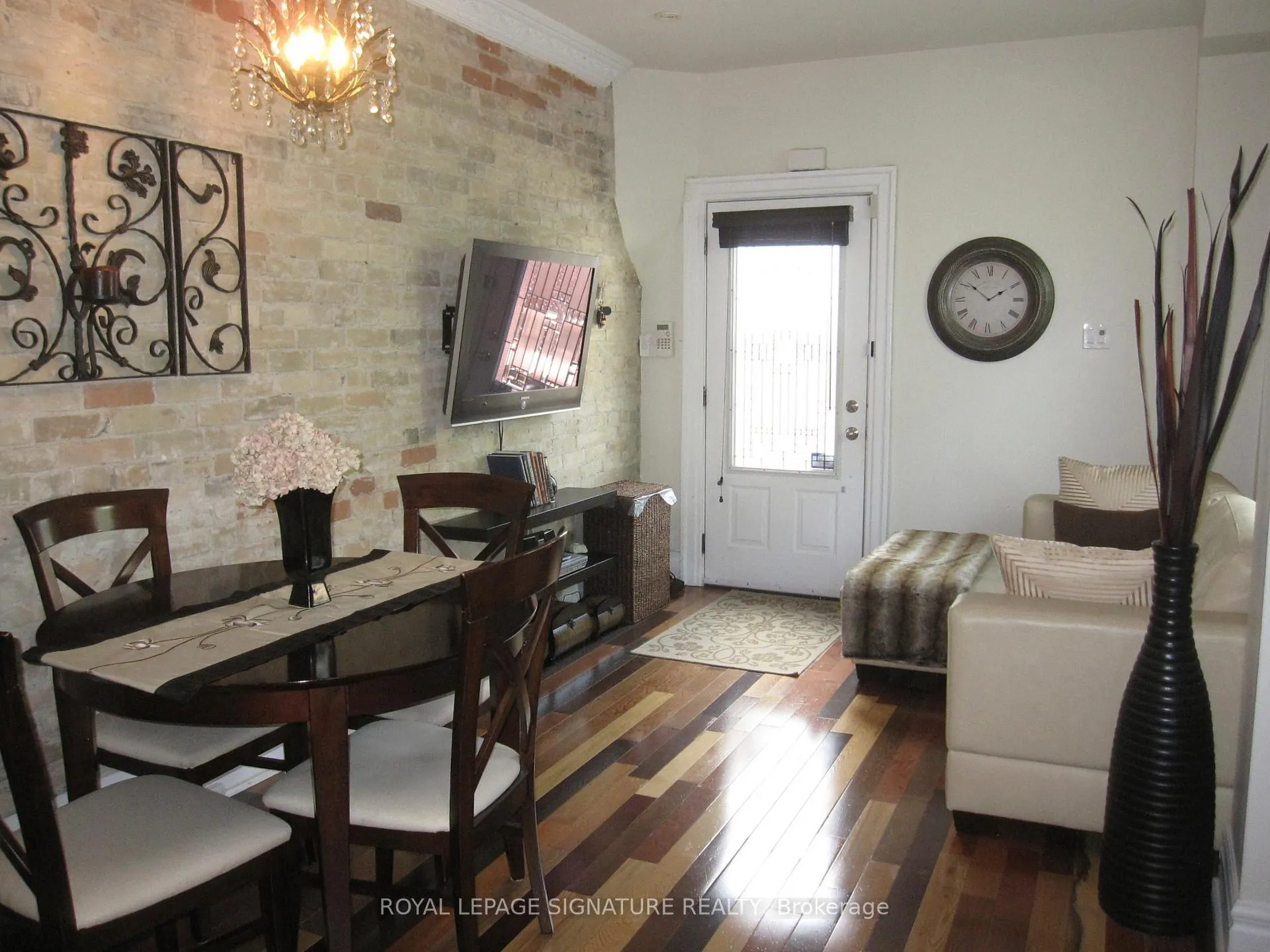 Photo 18 of Unit Main, 2 A Tiverton Avenue, Toronto, South Riverdale — HOMEH