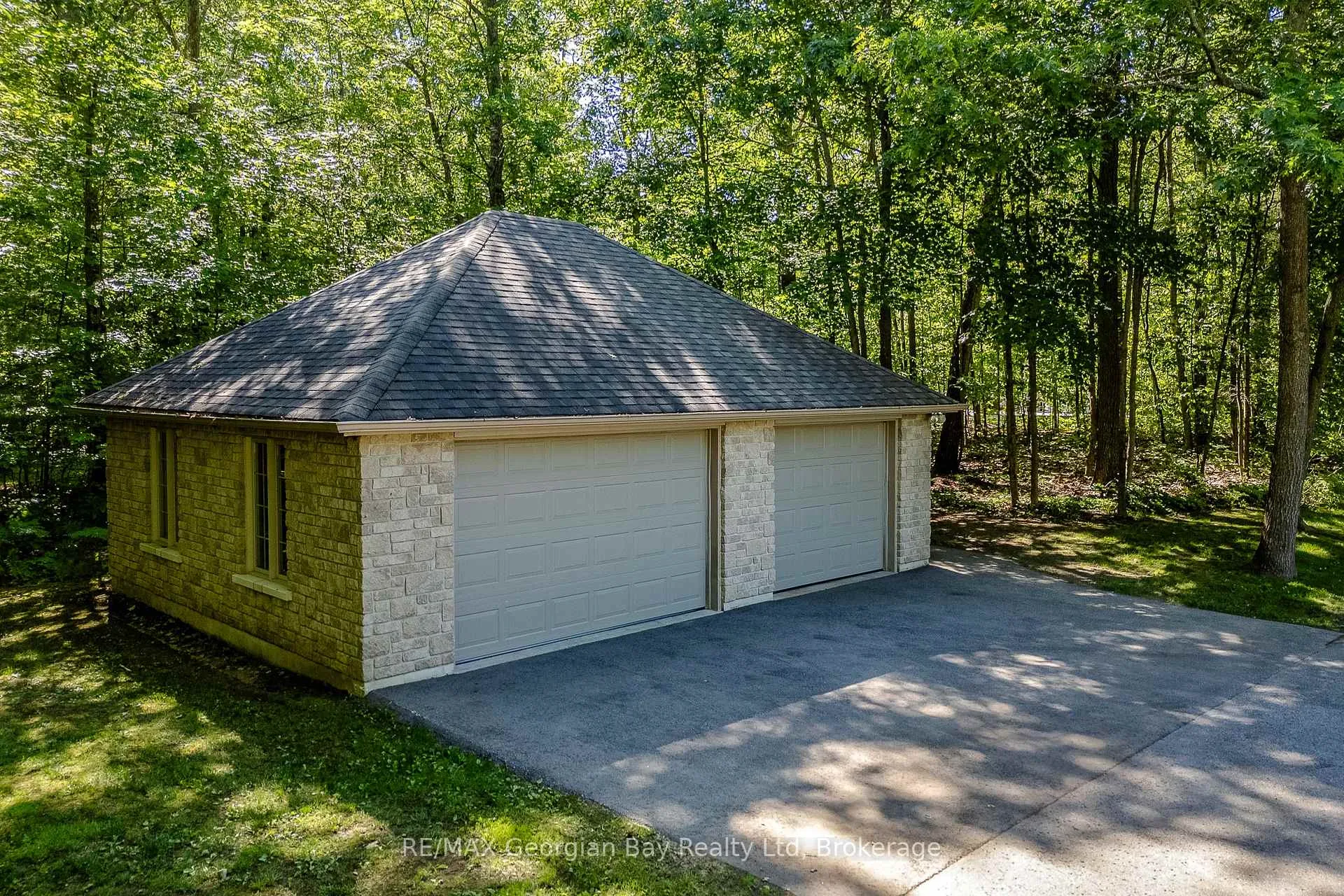Photo 3 of 1620 Golf Link Road, Midland — HOMEH
