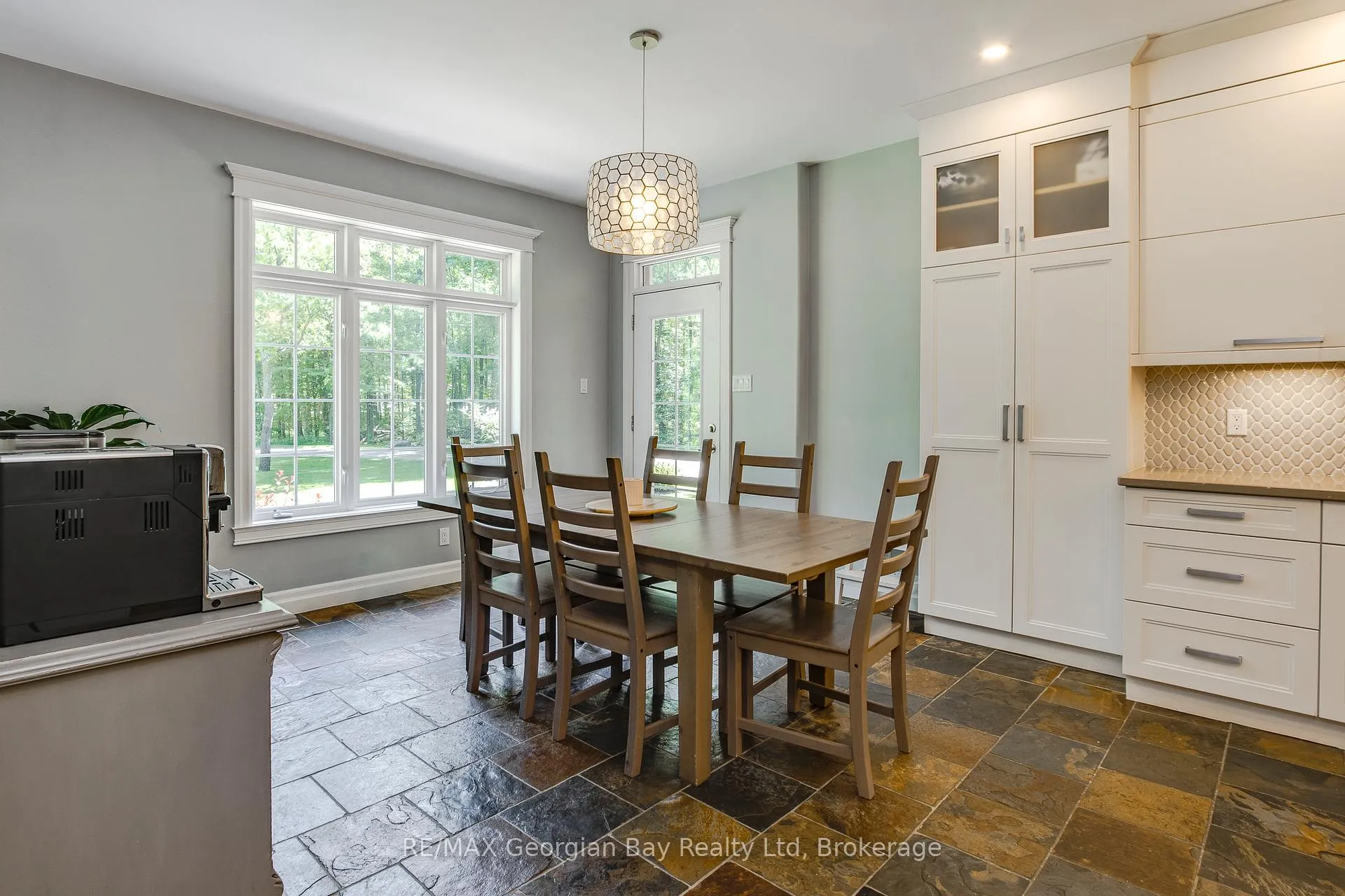 Photo 15 of 1620 Golf Link Road, Midland — HOMEH