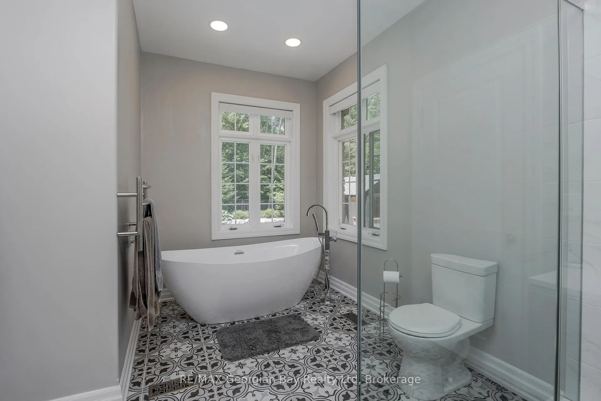 Photo 28 of 1620 Golf Link Road, Midland — HOMEH