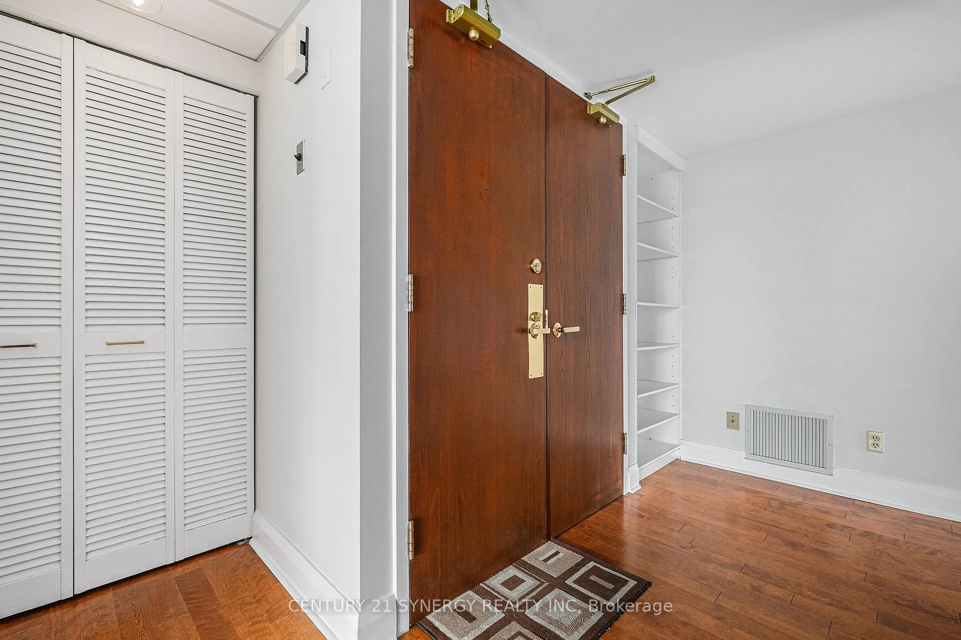 Photo 4 of Unit 2202, 160 George Street, Ottawa, Lower Town/Byward Market — HOMEH