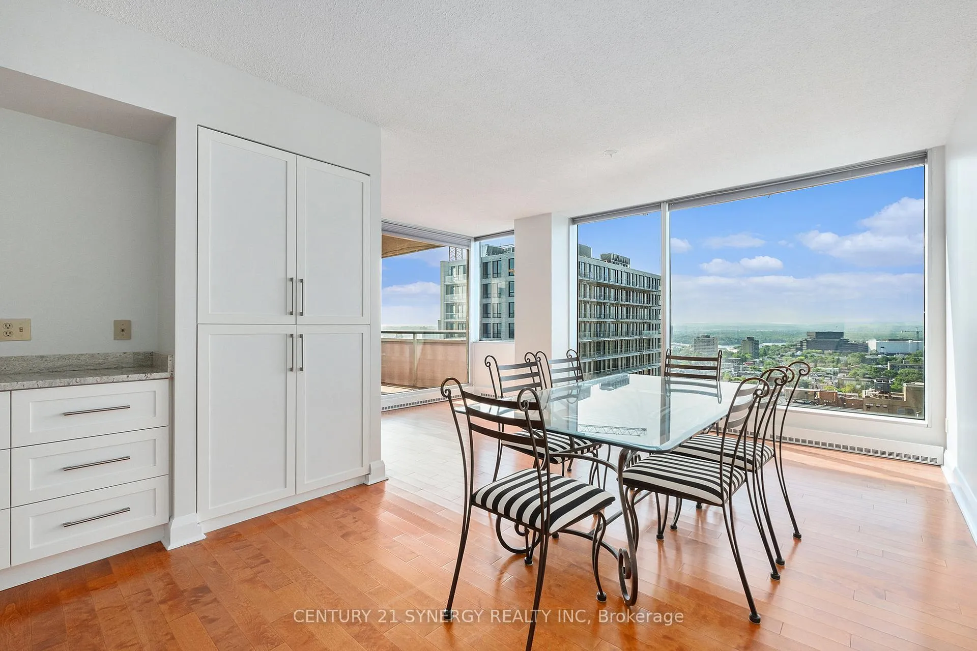 Photo 10 of Unit 2202, 160 George Street, Ottawa, Lower Town/Byward Market — HOMEH