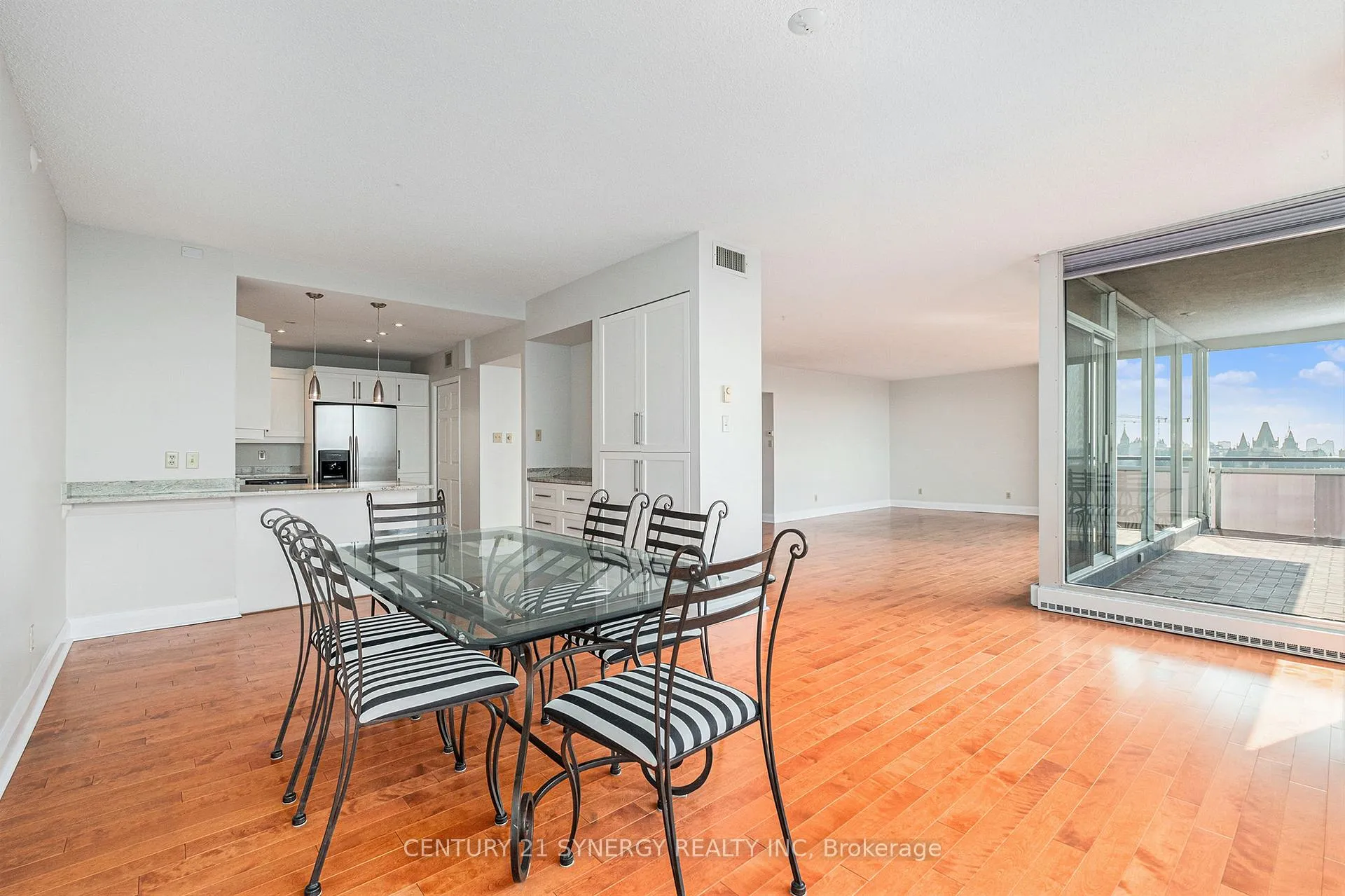 Photo 11 of Unit 2202, 160 George Street, Ottawa, Lower Town/Byward Market — HOMEH